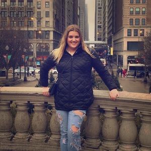 Meet your Posher, Melanie